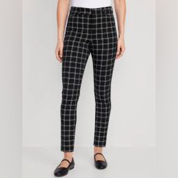 Old Navy Pants - Old Navy Pixie High Rise Plaid Pants Secret Smooth Pockets Trousers Crop NWT